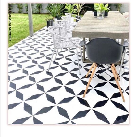 Diamant Tile Stencil large tacky spray and brush - Picture 1 of 9